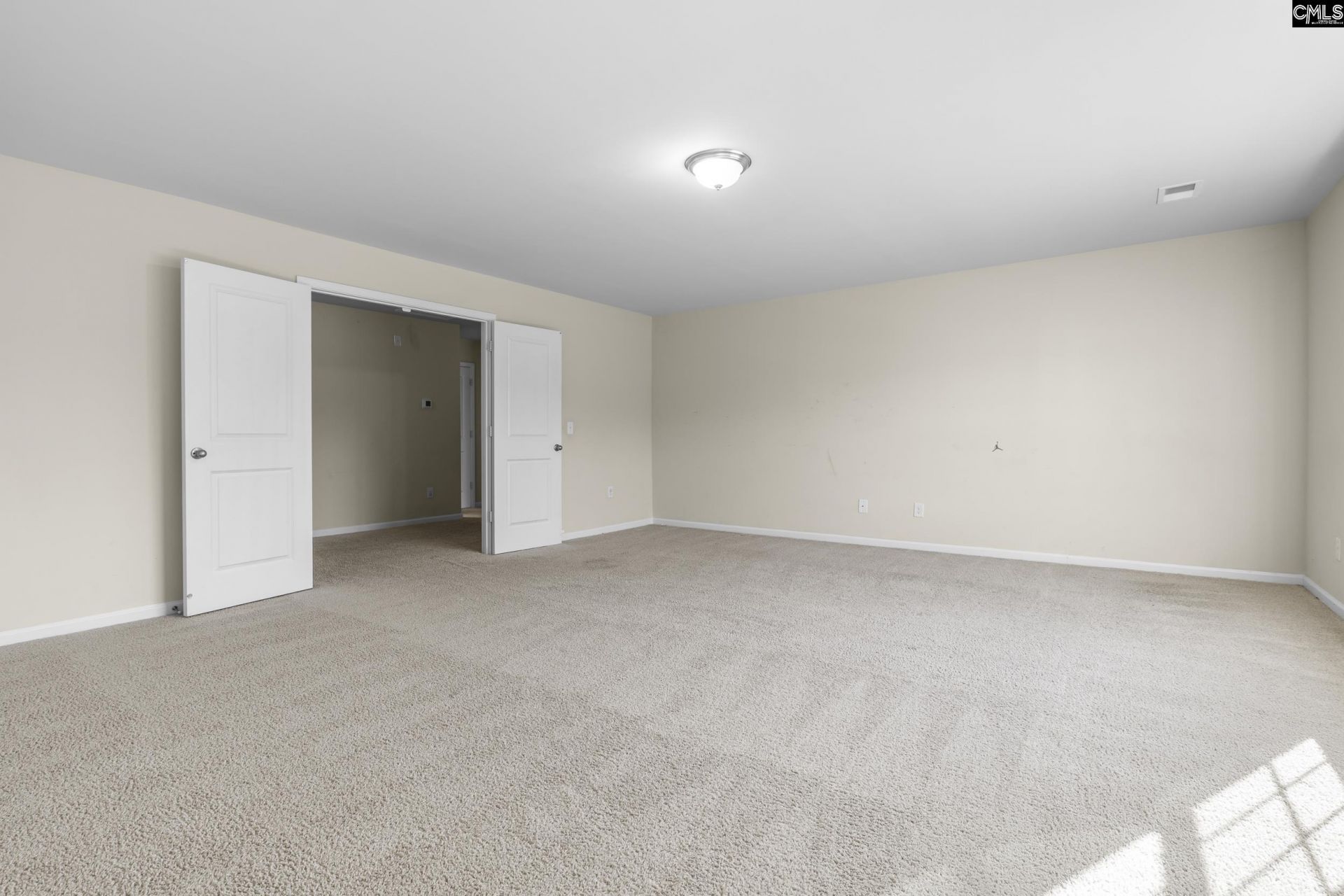 129 Esso Lane  Photo 29