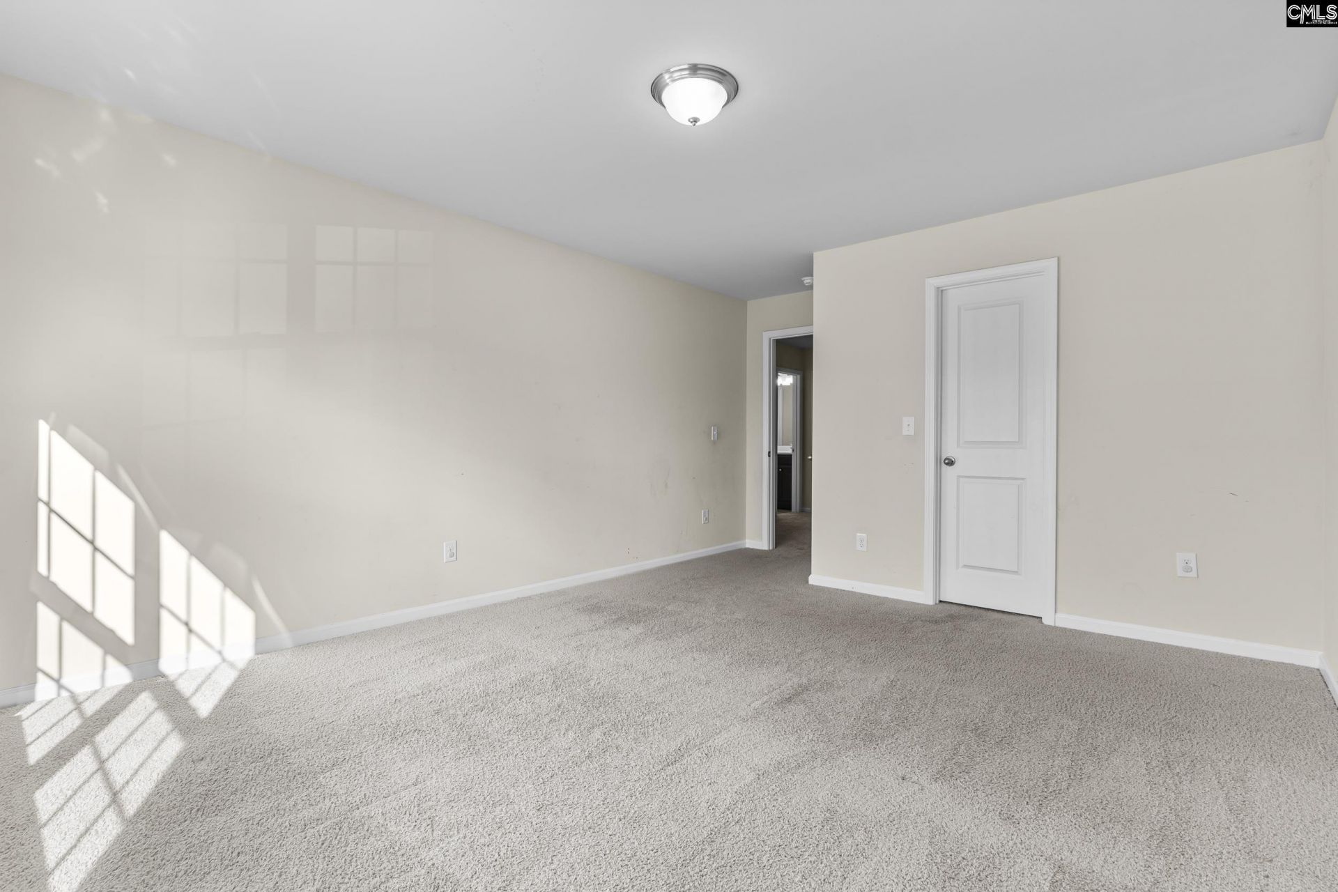 129 Esso Lane  Photo 35