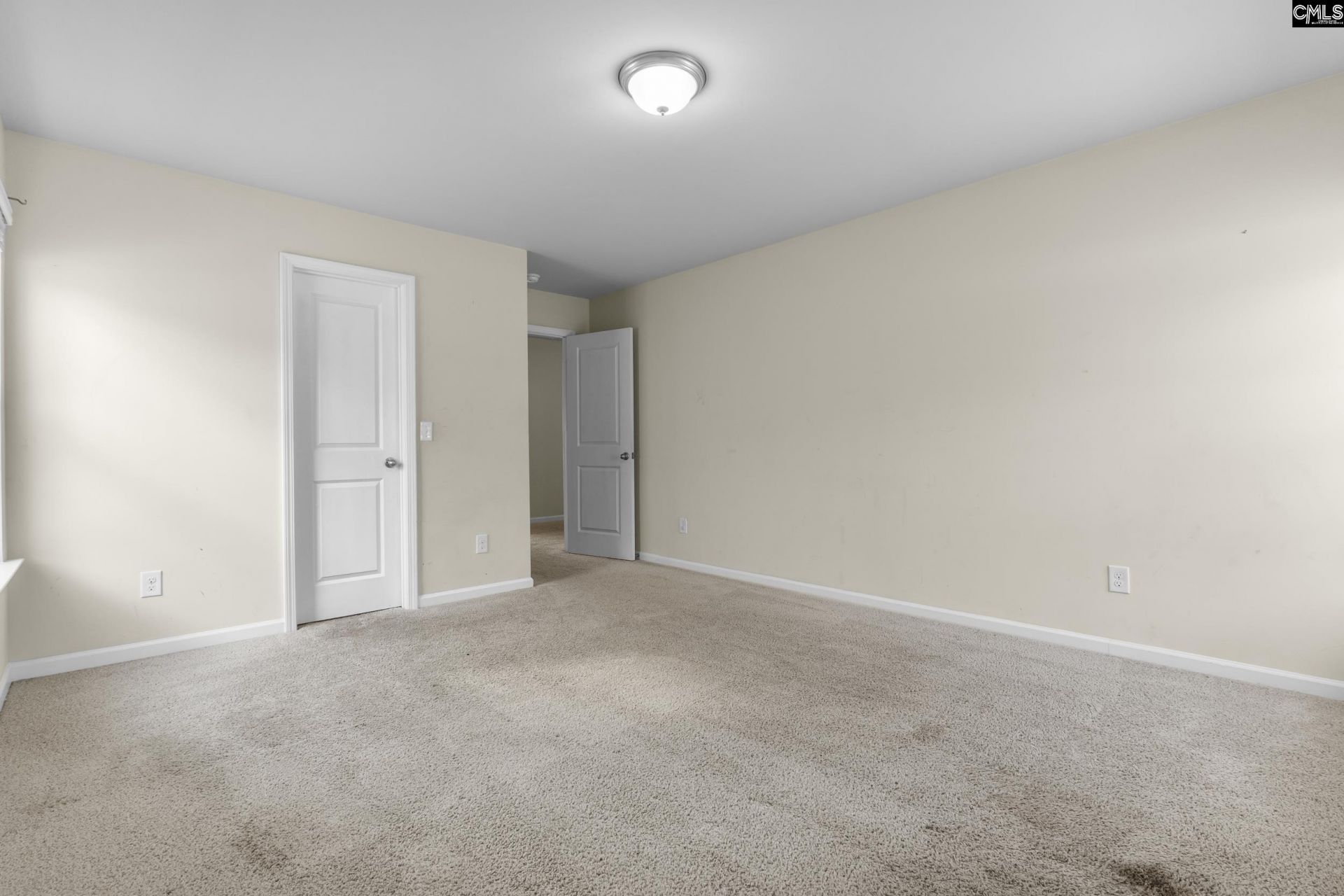 129 Esso Lane  Photo 37