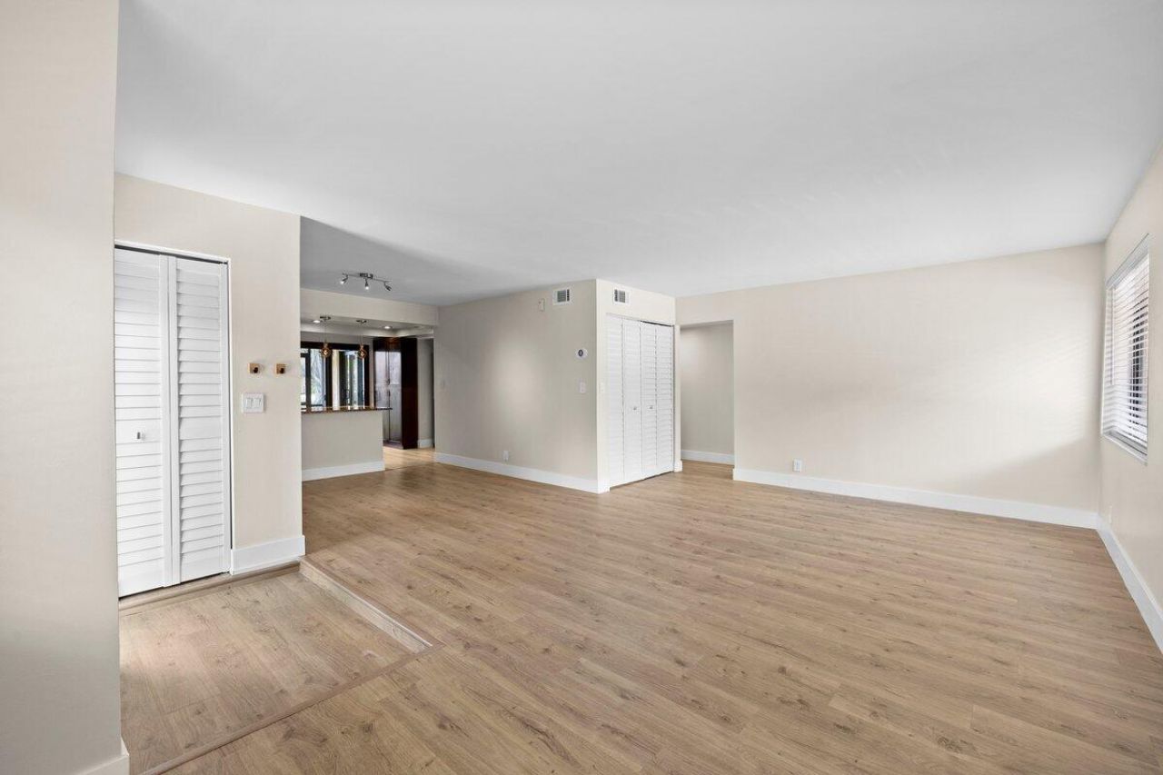 28 Wimbledon Lake Drive, Unit 222, Plantation, FL 33324 Photo