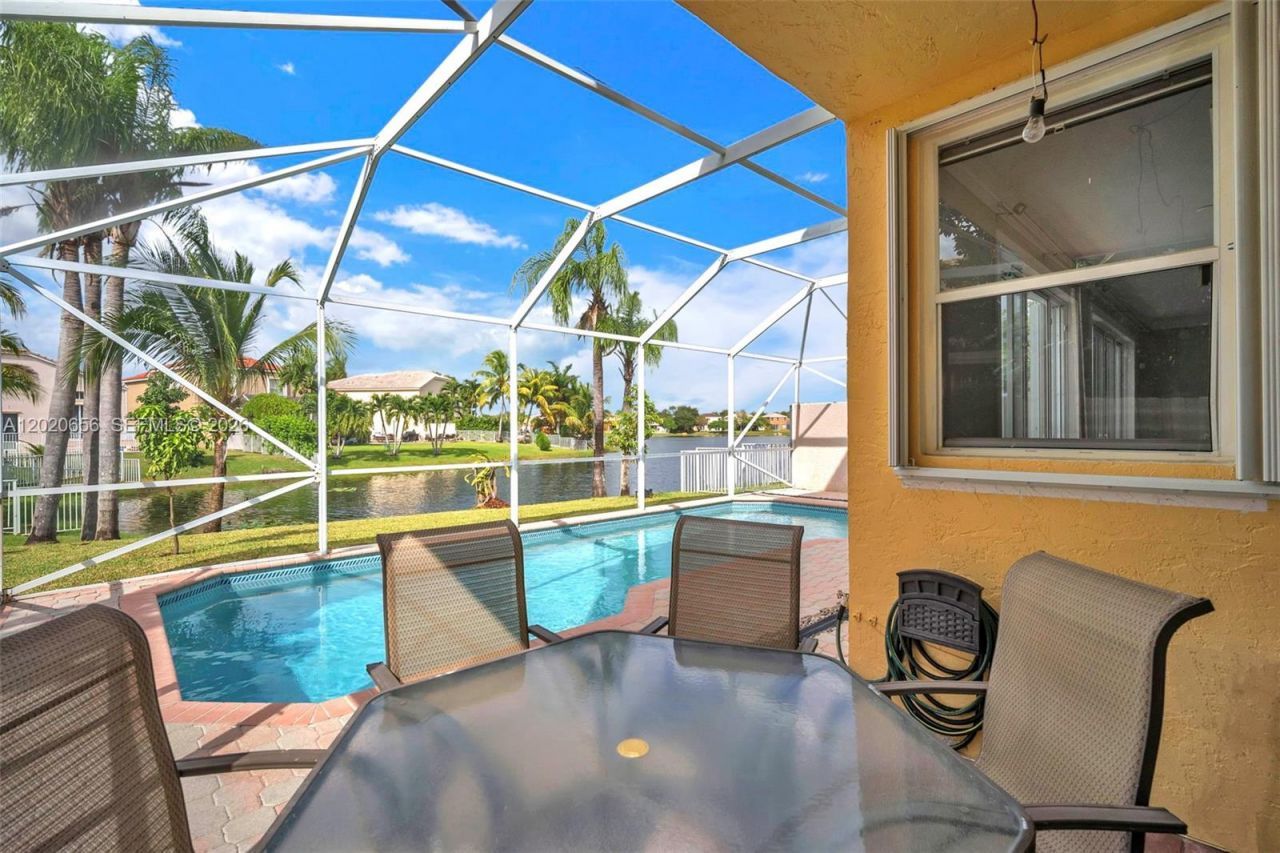 15891 NW 15th Ct , Pembroke Pines, FL 33028 Photo