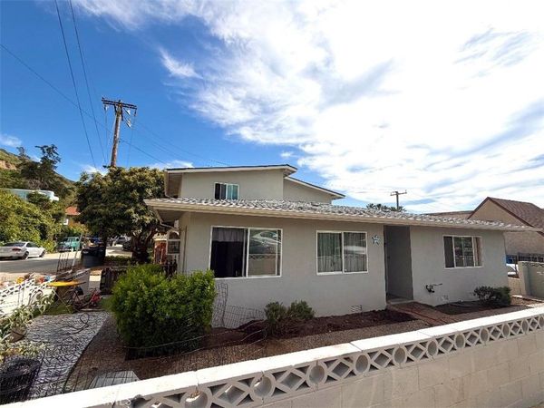 6840 W Santa Barbara, Ventura, CA 93001