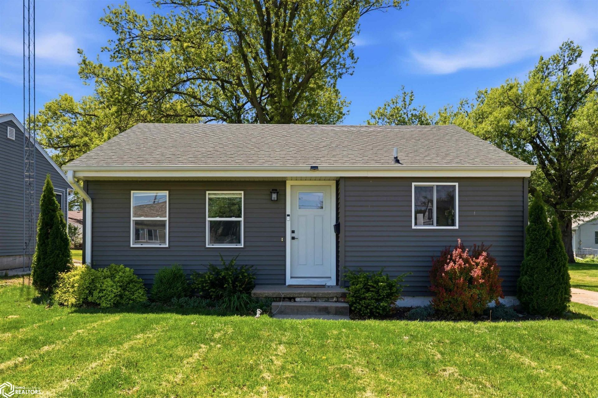 1505 E Nevada Street, Marshalltown, IA 50158 Main Photo