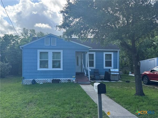 1117 Terrell Street , Cuero, TX 77954