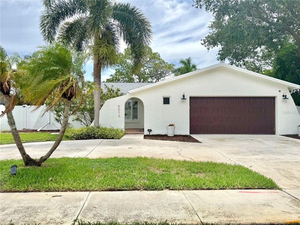 6073 TANGLEWOOD DRIVE NE, ST PETERSBURG, FL 33703