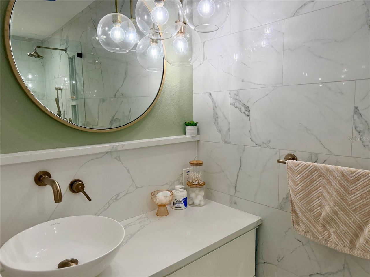 6073 Tanglewood Drive Ne, Saint Petersburg, FL 33703 Photo