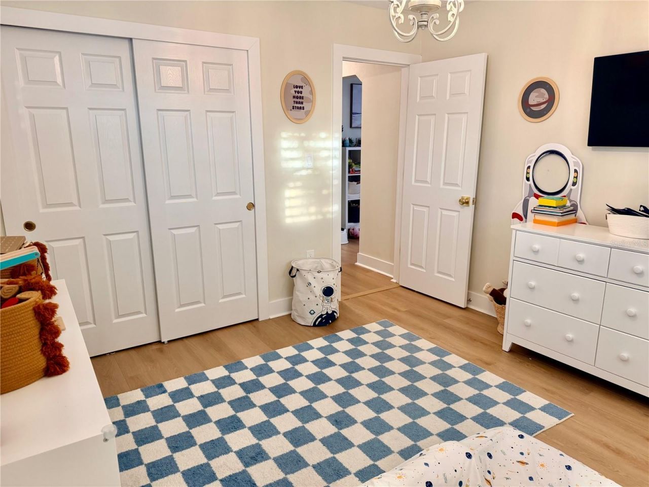 6073 Tanglewood Drive Ne, Saint Petersburg, FL 33703 Photo