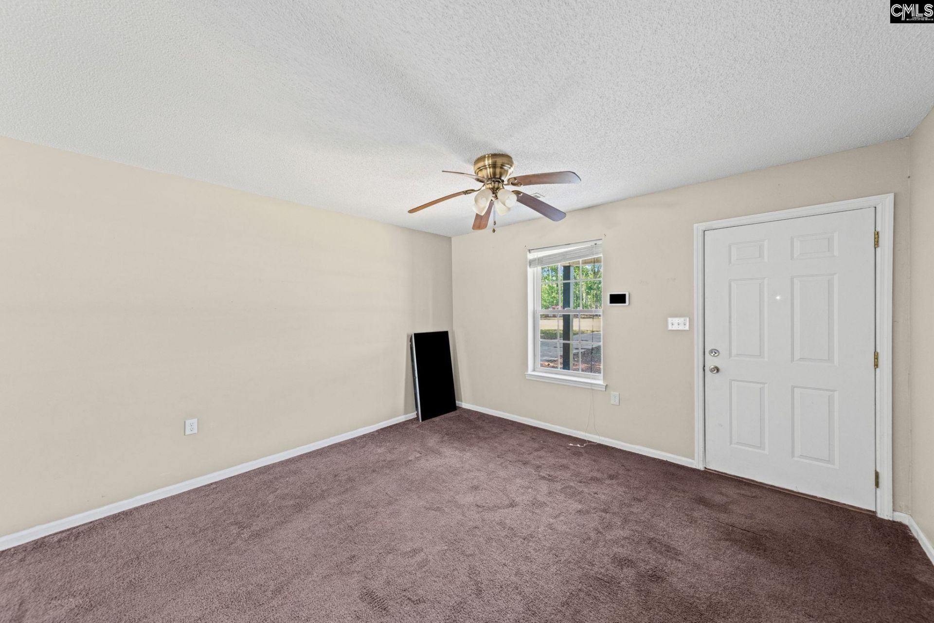 153 Windchime Lane  Photo 6