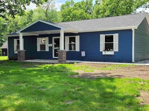 210 N Walnut Street, Delphi, IN 46923