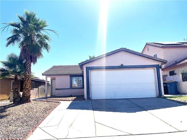 515 Chandler Street , Henderson, NV 89014