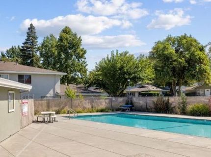 4512 Greenholme Dr #4, Unit 4, Sacramento, CA 95842 Photo