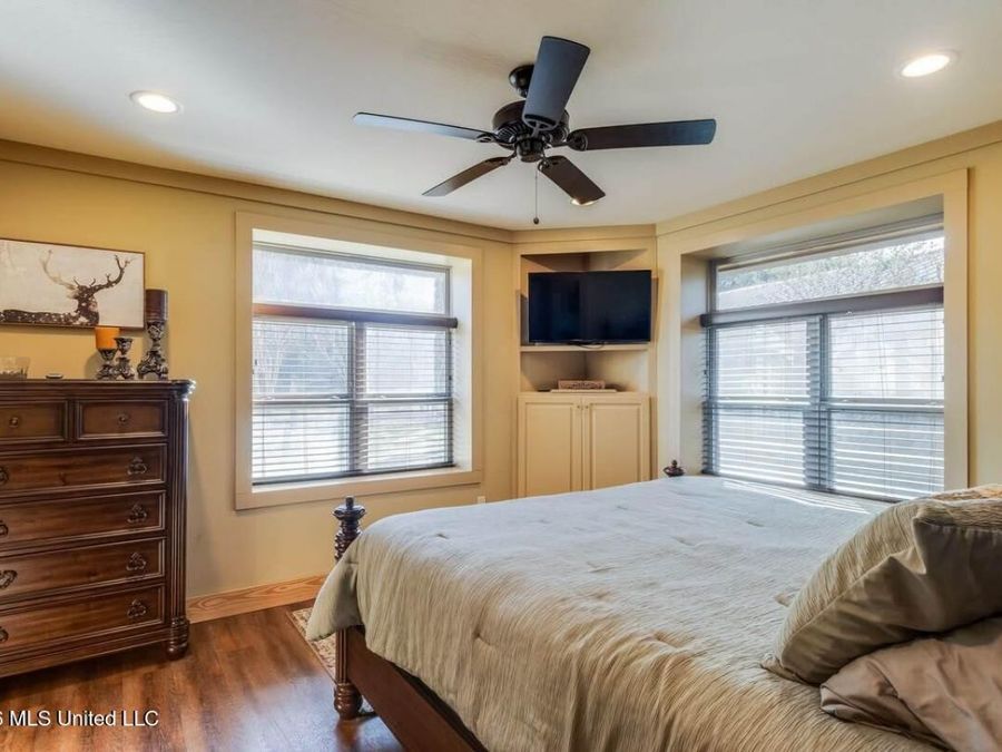 Property Image 45