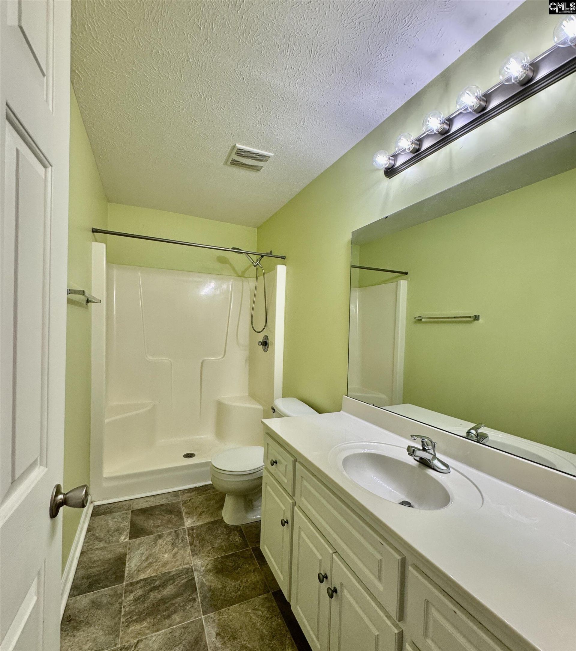 188 Crestland Drive Photo 13