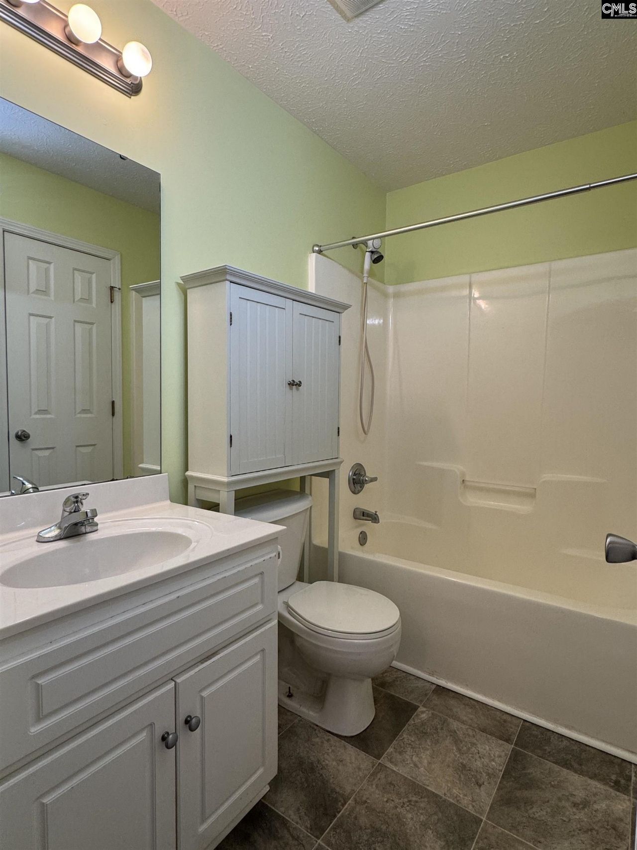 188 Crestland Drive Photo 16