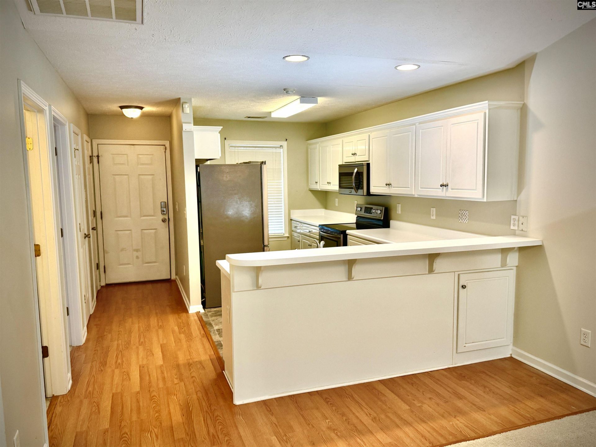 188 Crestland Drive  Photo 6