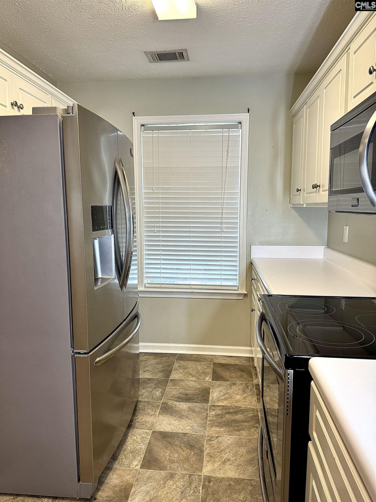 188 Crestland Drive  Photo 9