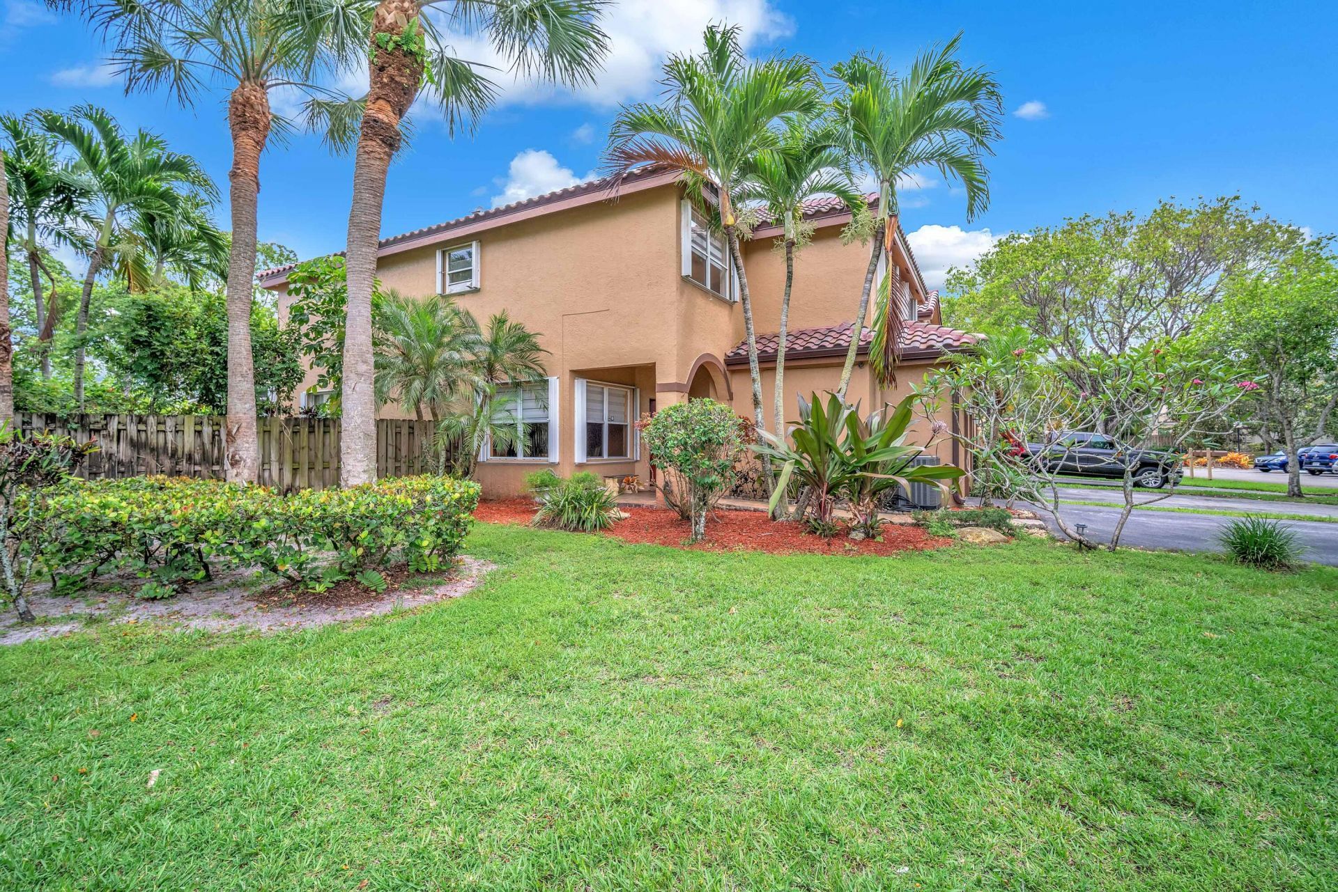 1888 SW 53rd Avenue, Plantation, FL 33317 Photo