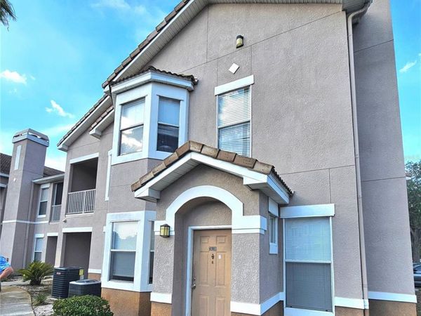 18058 VILLA CREEK DRIVE , Unit 18058, TAMPA, FL 33647