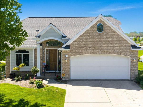 34 Regal Court, Unit 34, Zeeland, MI 49464