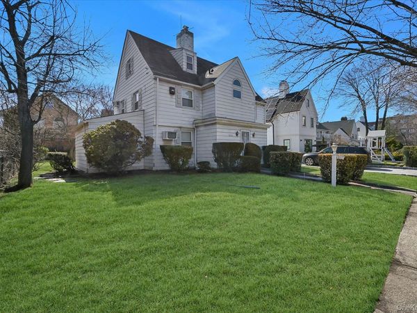 Forest Hills, NY 11375