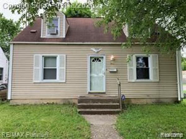 749 Crawford Street, Flint, MI 48507