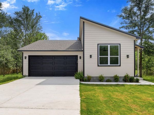 113 Mokulua LN, Bastrop, TX 78602