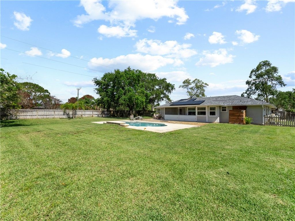 698 Fischer Drive, Sebastian, FL 32958 Photo