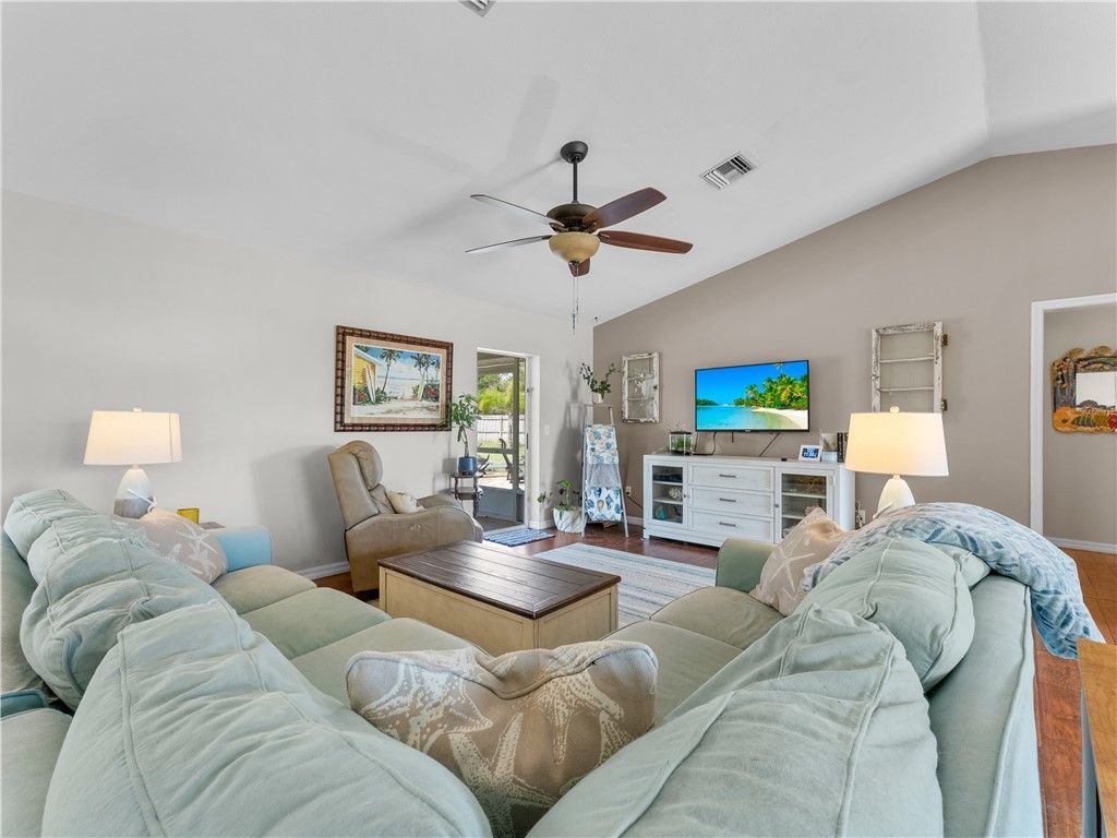 698 Fischer Drive, Sebastian, FL 32958 Photo