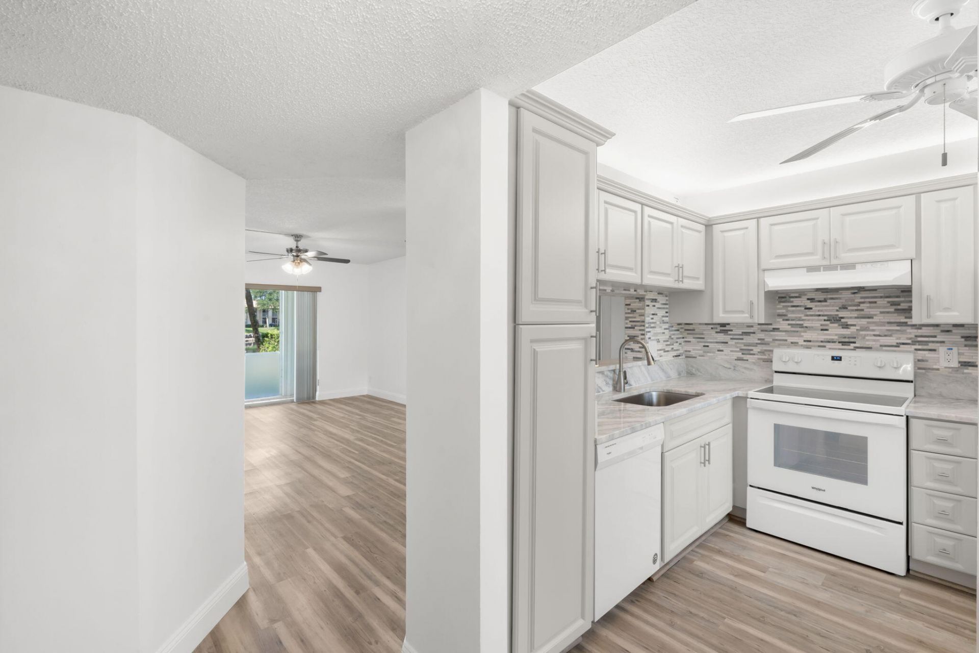 2455 NW 89th Drive, Unit 201, Coral Springs, FL 33065 Photo