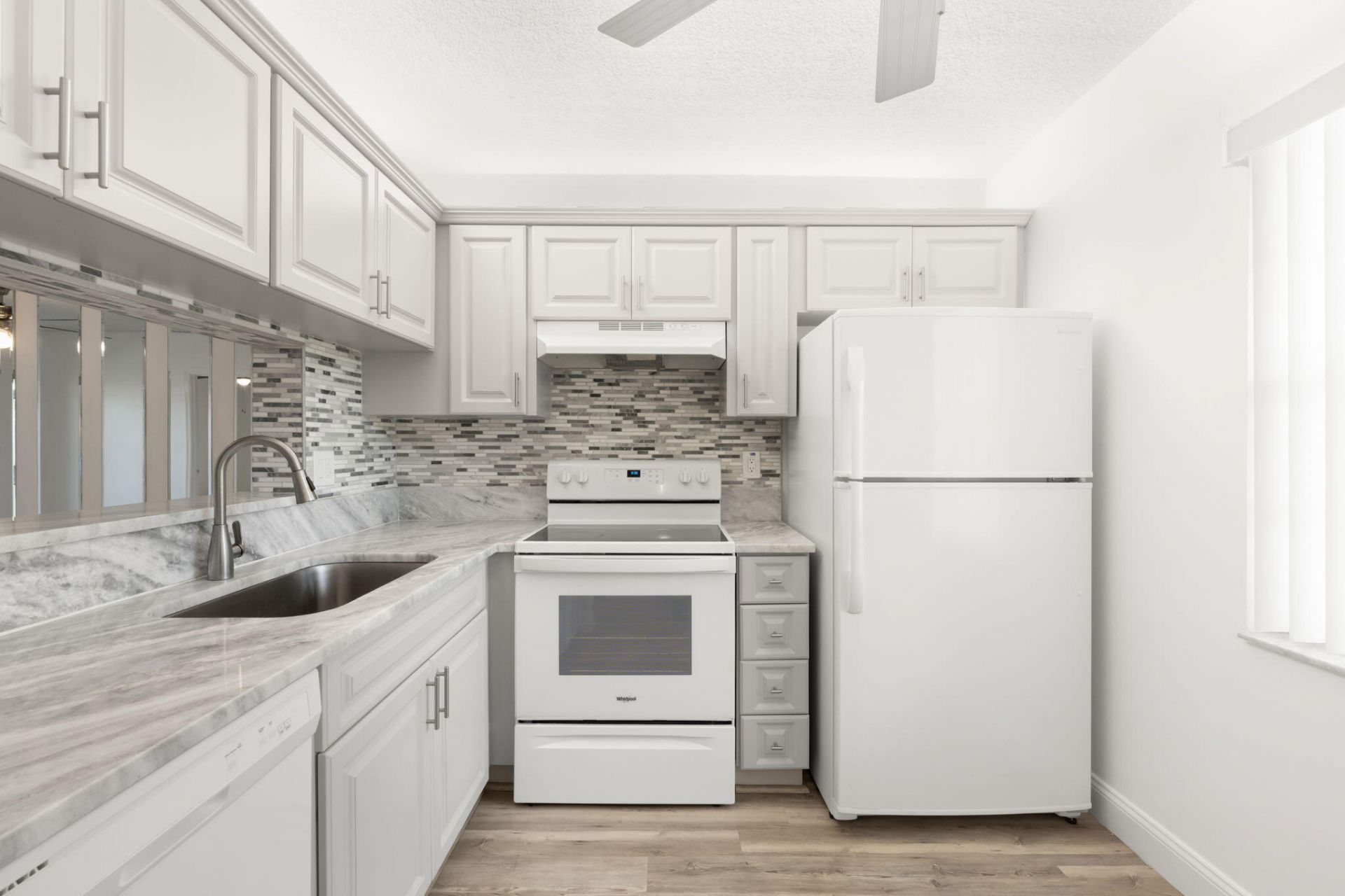 2455 NW 89th Drive, Unit 201, Coral Springs, FL 33065 Photo