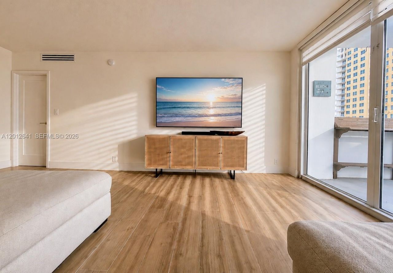 2030 S Ocean Dr , Unit 309, Hallandale Beach, FL 33009 Photo