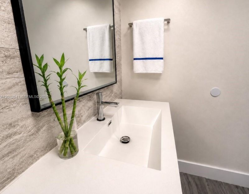 2030 S Ocean Dr , Unit 309, Hallandale Beach, FL 33009 Photo