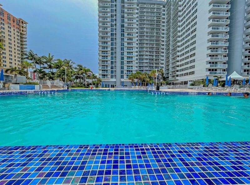 2030 S Ocean Dr , Unit 309, Hallandale Beach, FL 33009 Photo