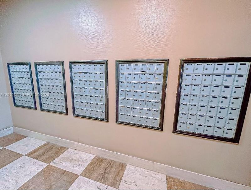 2030 S Ocean Dr , Unit 309, Hallandale Beach, FL 33009 Photo