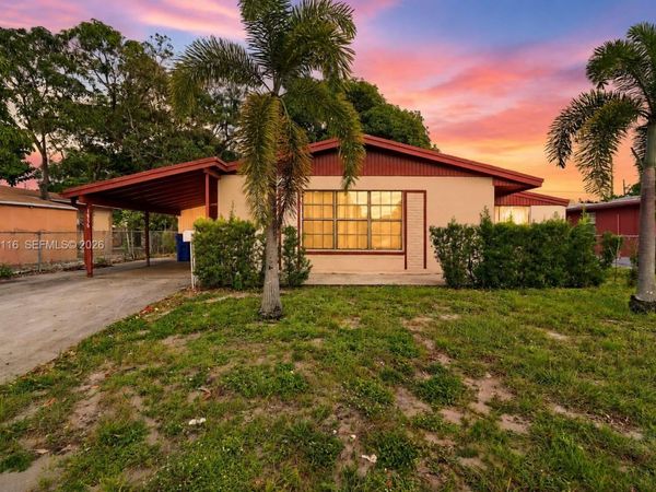 1856 NW 6th Ave , Pompano Beach, FL 33060