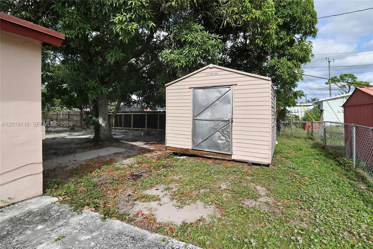 1856 NW 6th Ave , Pompano Beach, FL 33060 Photo