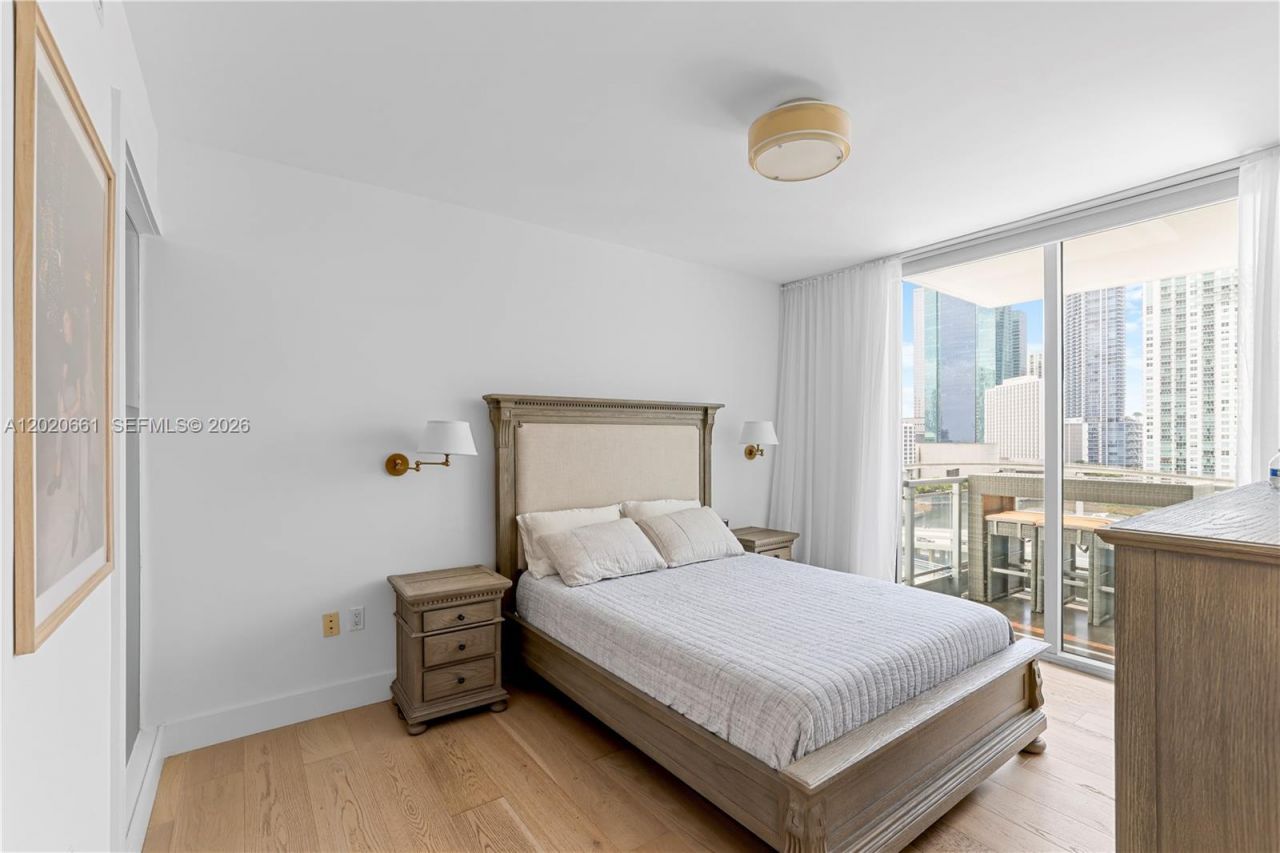 92 SW 3rd St , Unit 1201, Miami, FL 33130 Photo