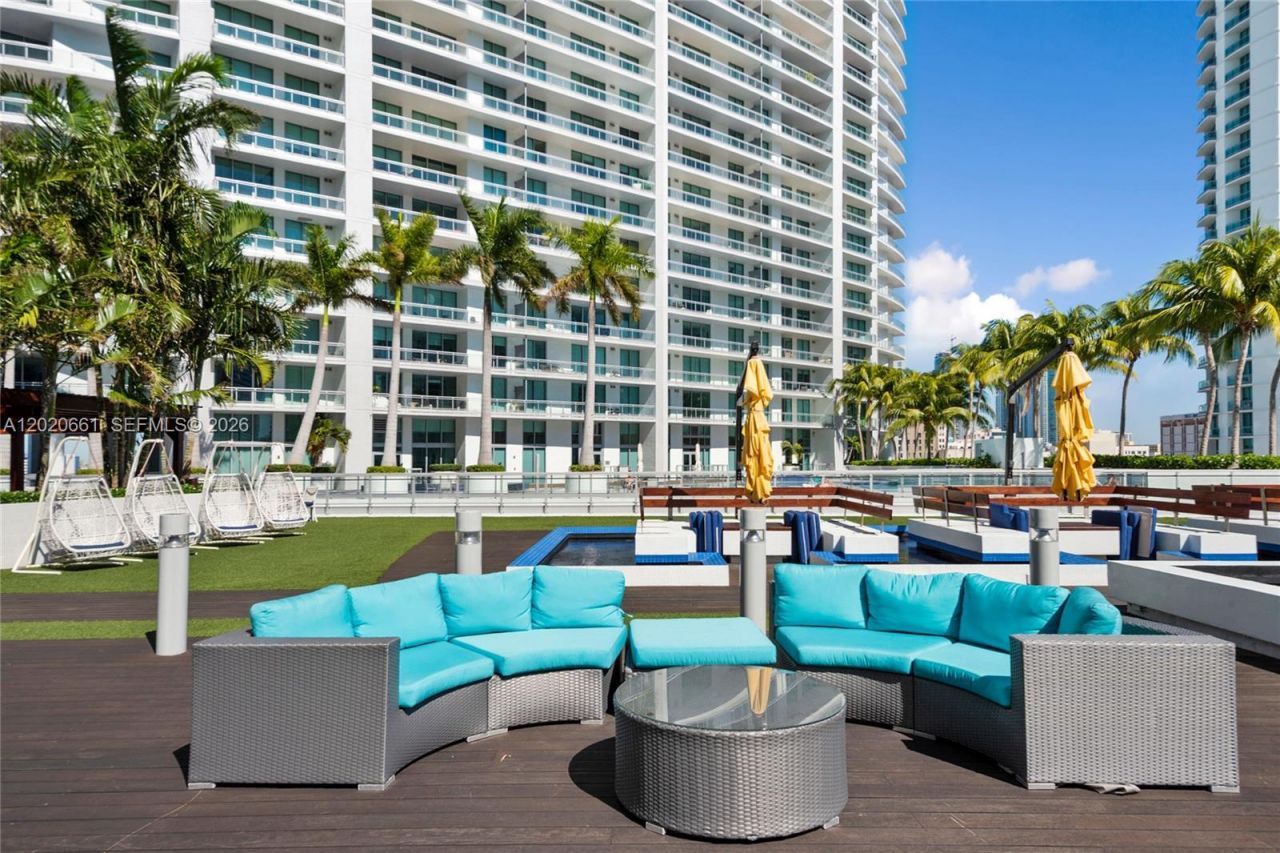 92 SW 3rd St , Unit 1201, Miami, FL 33130 Photo