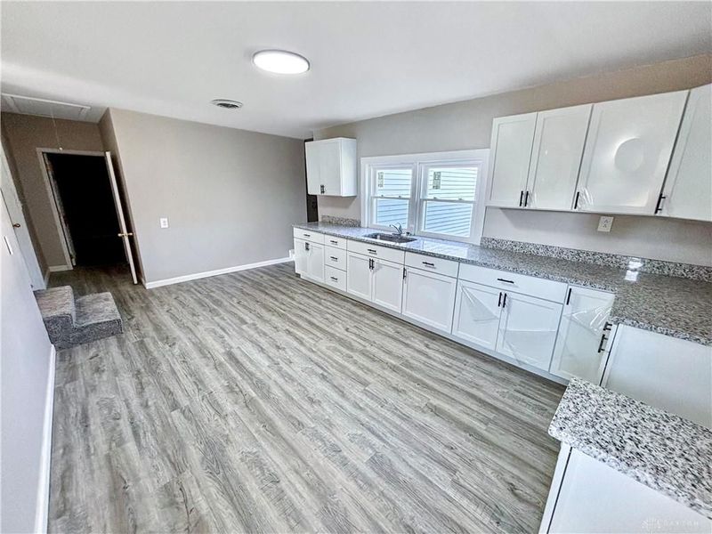 142 N Washington Street, New Paris, OH 45347 Photo 6