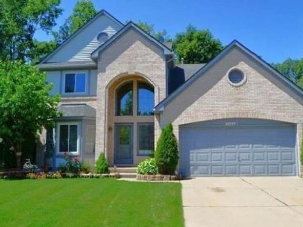7023 Foxcreek Drive, Canton, MI 48187