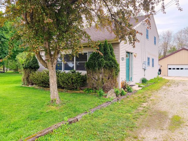 5175 Pleasant Valley Road, Manitou Beach, MI 49253
