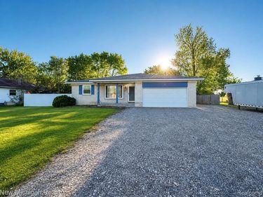 5288 Torrey Road , Mundy Twp, MI 48507