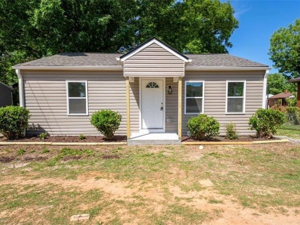 1604 Brentwood Street , High Point, NC 27260