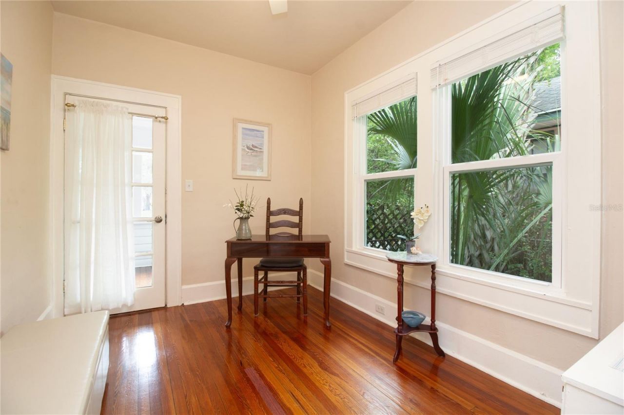 2962 Burlington Avenue N, Saint Petersburg, FL 33713 Photo