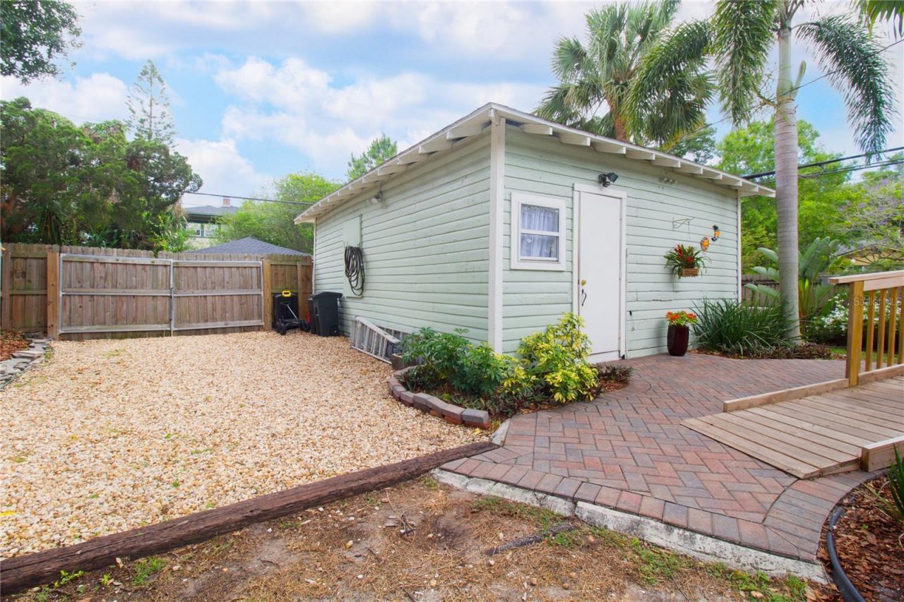 2962 Burlington Avenue N, Saint Petersburg, FL 33713 Photo