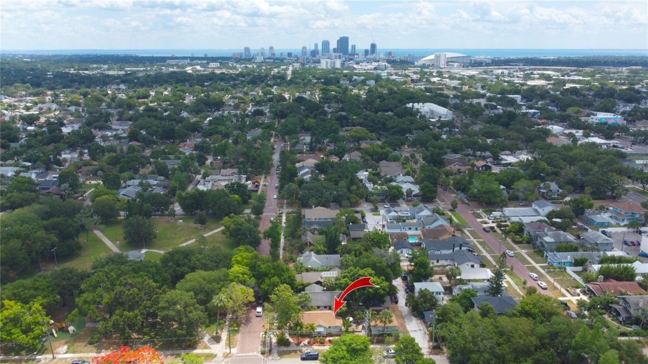 2962 Burlington Avenue N, Saint Petersburg, FL 33713 Photo