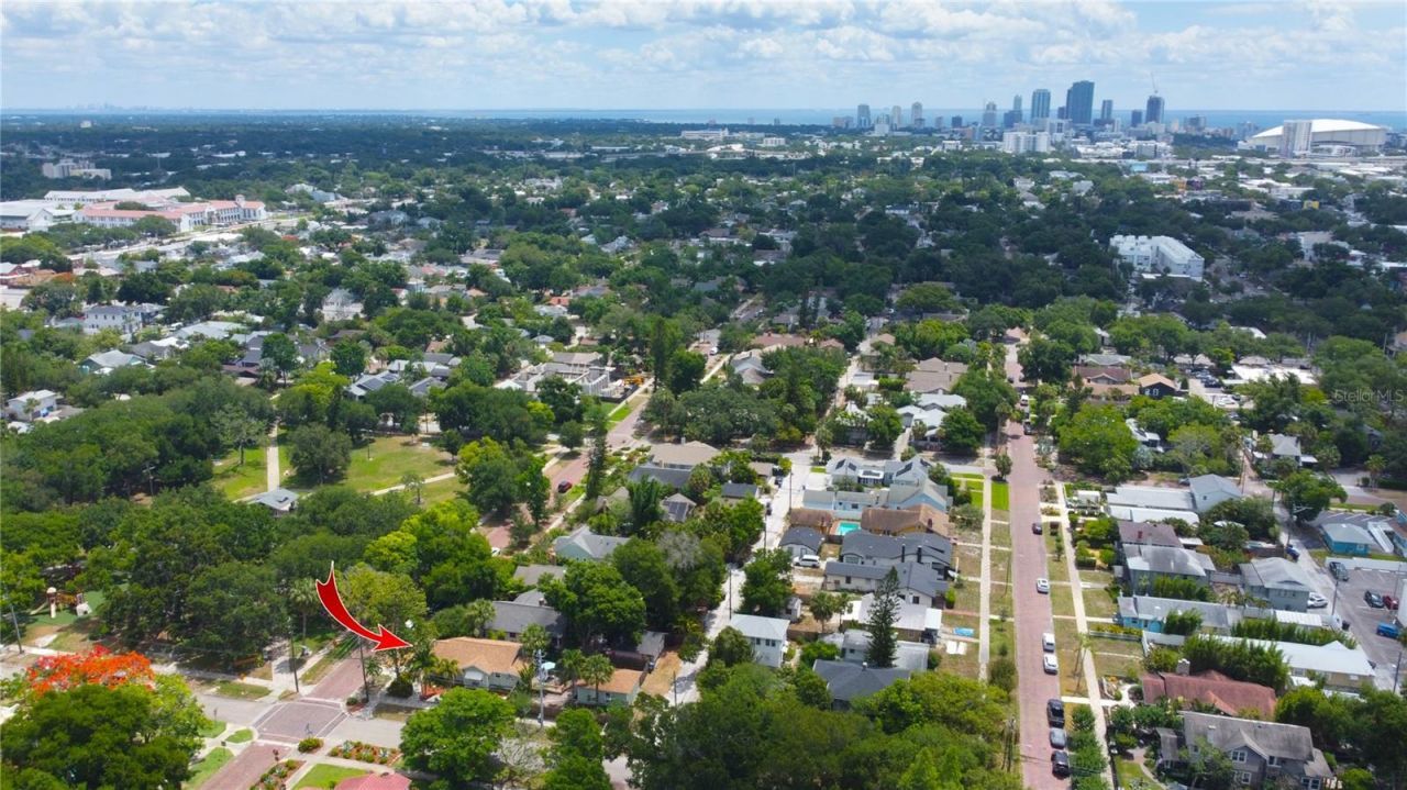 2962 Burlington Avenue N, Saint Petersburg, FL 33713 Photo