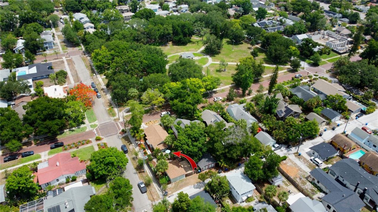 2962 Burlington Avenue N, Saint Petersburg, FL 33713 Photo
