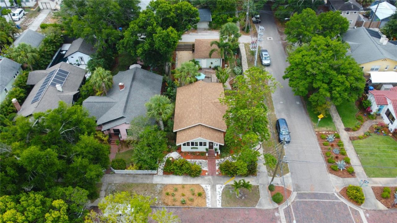 2962 Burlington Avenue N, Saint Petersburg, FL 33713 Photo