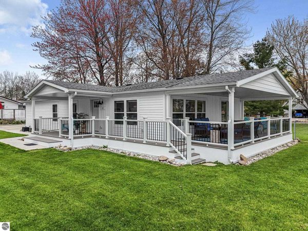 105 Bass Court, Cadillac, MI 49601
